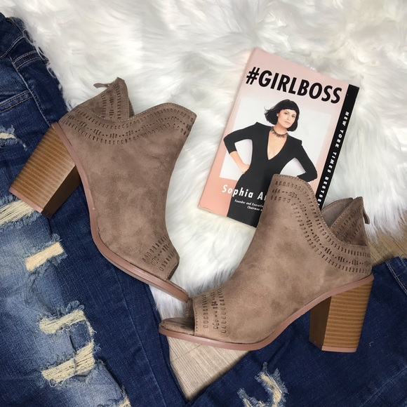 LAST PAIR Size 10❗️Taupe Peep Toe ankle boots Heel - Picture 3 of 7